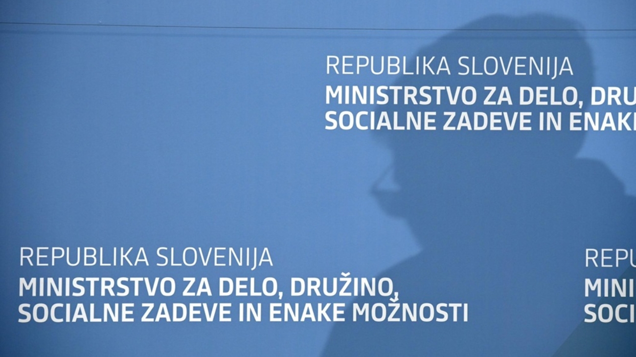 Nasprotovanja združevanju ministrstev za delo in gospodarstvo Kot da bi dali volku čuvati jagnje Foto BoBo