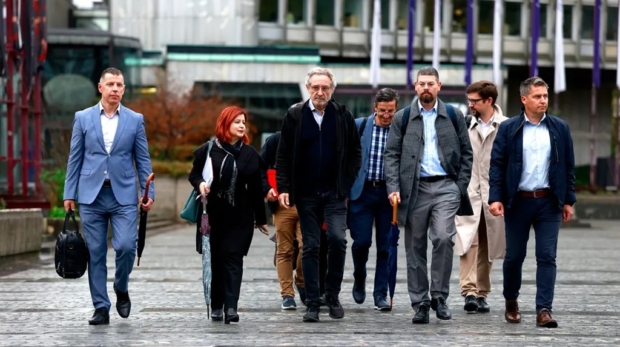 42.694 podpisov za solidarnost – zdaj naj odloči ljudstvo!